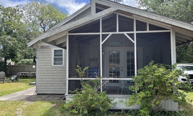 Dennis Port Cottage | Short Walk to beach, Wee Packet, Sundae School Ice Cream, secluded, large yard