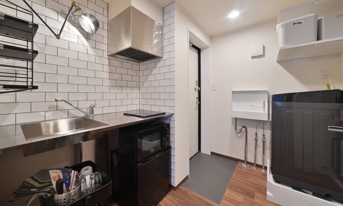 Honmachi Apartment | Shower 8 minutes walk from Hatsudai Station Fi /Shibuya-ku Tokyo