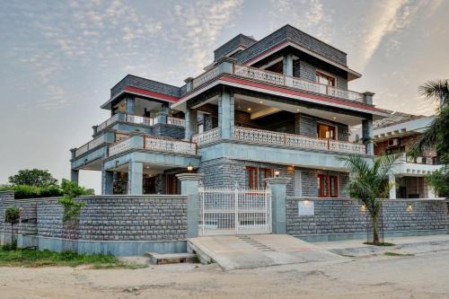 Udaipur House | Shree Deogarh Niwas