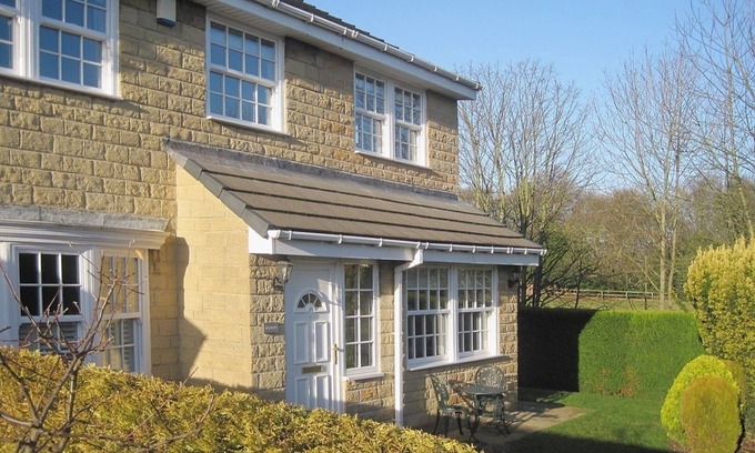 Beamish House | Shutters in Beamish 5* open-plan living, private garden, 5 min to Beamish Museum