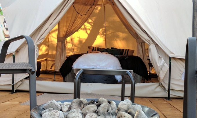 Hot Springs RV Rental | Sibley Bell Tent 2 @EvansCliff, Hot Tub! Beautiful Canyon High-rise deck