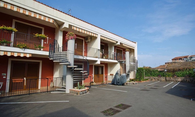 Stazzo Apartment | Sicily apartment near the sea, between the Etna volcano, Taormina, Syracuse