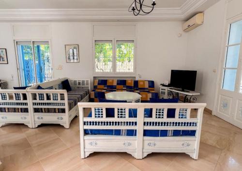 Yasmine Villa | Sidi Bou Said-style villa with pool