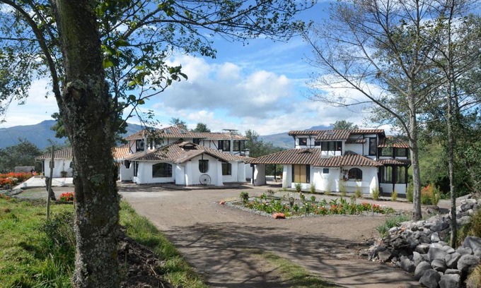 Tambillo Hotel | Sierra Alisos Hotel de Campo