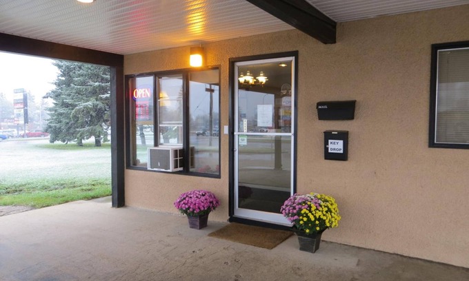 Olds Hotel | Siesta Motel