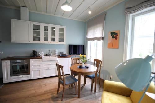 Pohja-Parnumaa Parish Apartment | Sikana Mõis