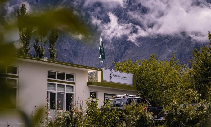 Gulmit Hotel | Silk Route Lodge - Hunza