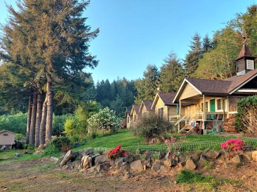Westlake Apartment | Siltcoos Station