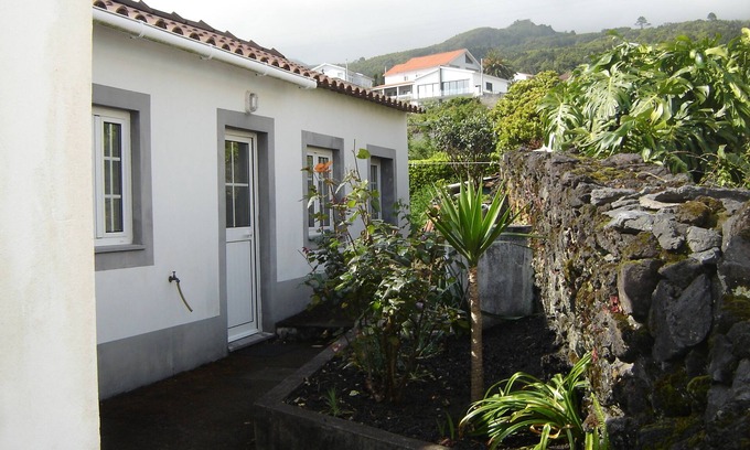 Pico House | Silveira House