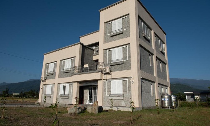 Taitung Bed & Breakfast | Silver Blue B&B