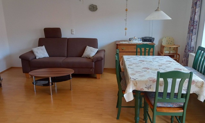 Adelshofen Apartment | Silver thistle vacation apartment (66 sqm)