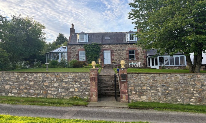 Turriff Bed & Breakfast | Silverstripe B&B in a country cottage peaceful location