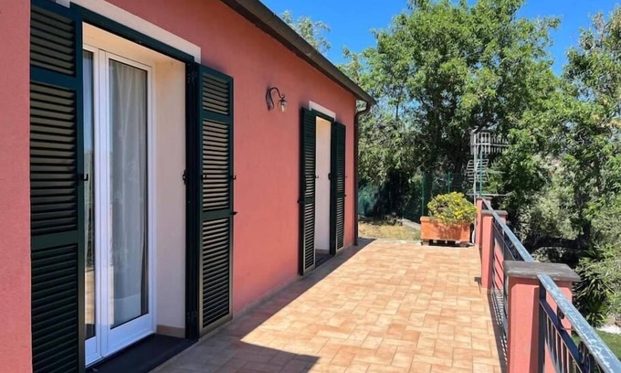 Torrazza Apartment | Silvia's garden apartment in villa