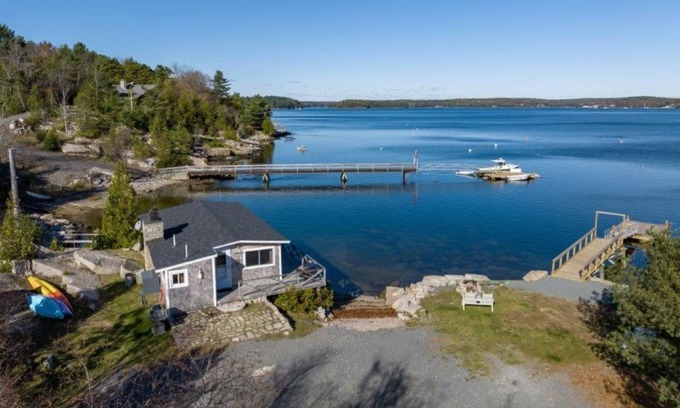 Hall Quarry Cottage | Simple Pleasures - A quaint cottage on the water's edge