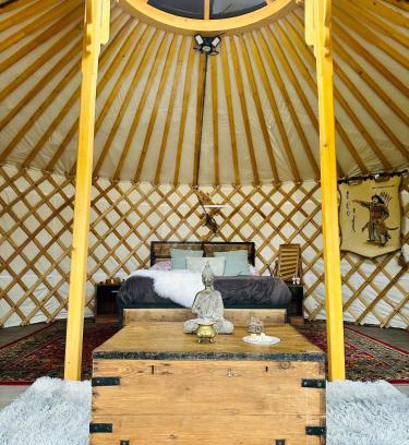 Lincoln Other | Simply yurt Glamping