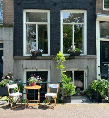 Burgwallen Nieuwe Zijde Bed & Breakfast | Singel Residence