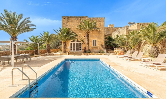 Xaghra Villa | Sinjura - Xaghra Holiday Home