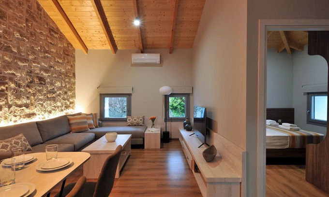 Gargaliani Apartment | Sir T Comfy, your comfy retreat in southwest Messinia.