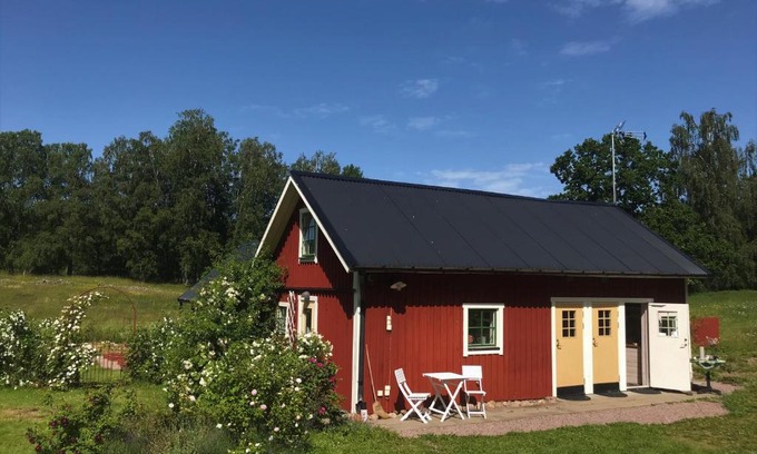 Axvall Bed & Breakfast | Sjöbacken Gård