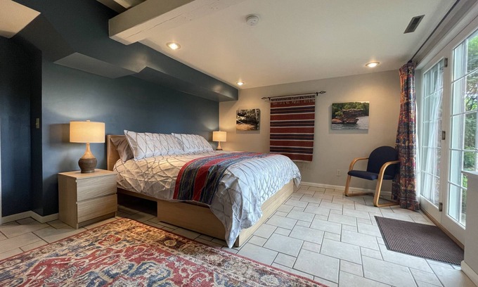 Bayfield Apartment | SKANDIA GUEST SUITE BAYFIELD'S BEST!