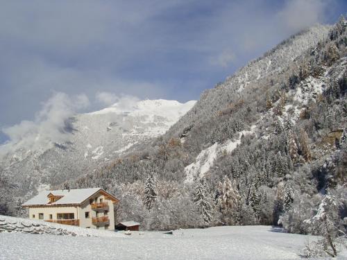 Versegeres Bed & Breakfast | Ski and bike - holiday home Verbier Valley