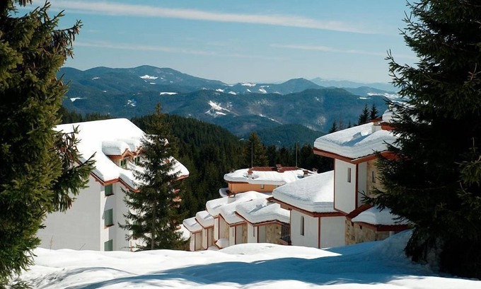 Pamporovo Ski Chalet | Ski Chalet at Pamporovo Village. Reduced monthly and weekly rates. 2 bed/2 bath
