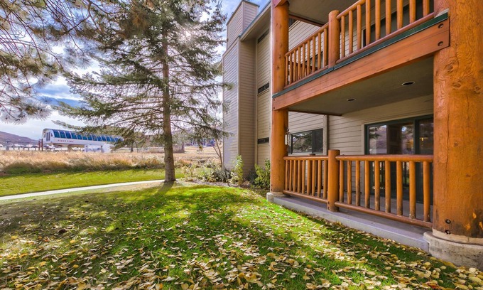 North Park City Condo | SKI IN/SKI OUT Deluxe Slopeside Condo