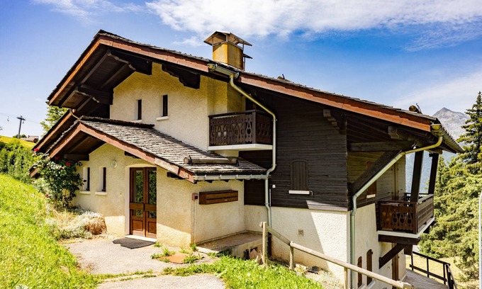 Crest-Voland Apartment | Ski in/ski Out Holiday Apartment