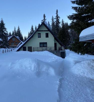 Kasidoli House | Ski kuća Boki