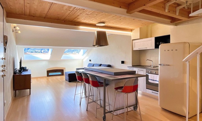 Lecco Apartment | Sky Apartment - Affitti Brevi Italia