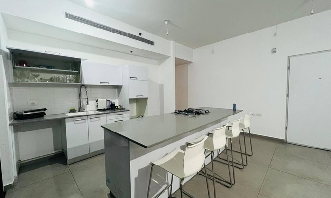 Bat Yam Apartment | SKY LUX! Apartment front beach (MAX 16 people)