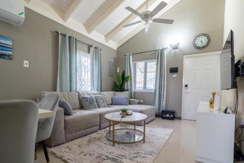 St.Bran's Burg House | Sky View Villas @ Edmund Ridge Estate
