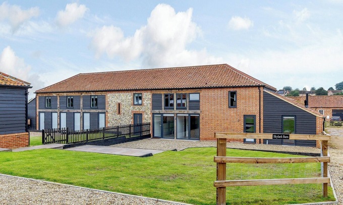 Swaffham Cottage | Skylark Barn-UK31354
