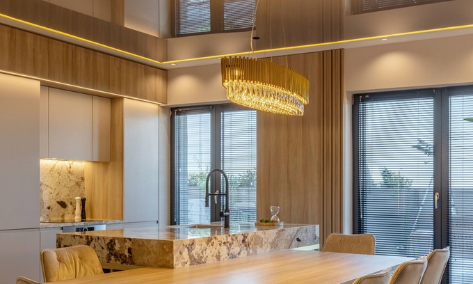 Vitan Condo | Skylight Penthouse Bucharest in Center area! Luxury, Hot tub, 360 degree views!