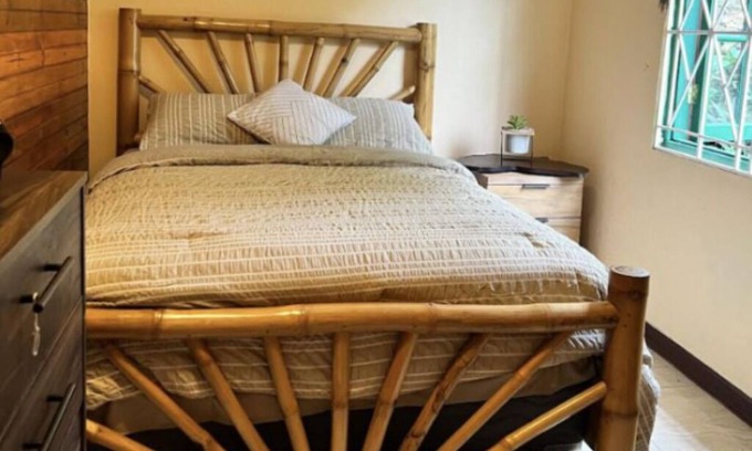 Jack's Hill Cottage | Skyline Levels One Downstairs Bedroom Cottage