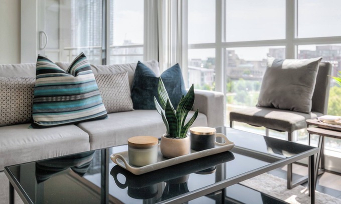 CityPlace Apartment | Skyline Toronto Lakeview Suites