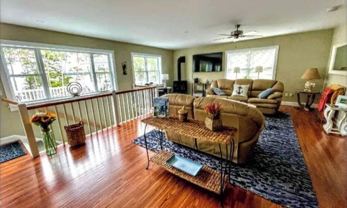 Corea House | Slack Tide Carriage House- Oceanfront & Brand new. Exceptional!
