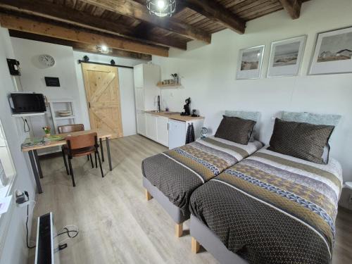 Ovezande House | slapen aan de voet van de molen