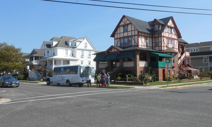 North End House | Sleep 60+ Guests near the Beach in OCNJ! 23 Bedrooms/16 Full bathrooms/Free Prk