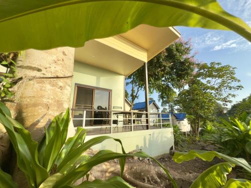 Bai Lan House | Sleep Inn - Lonely Beach