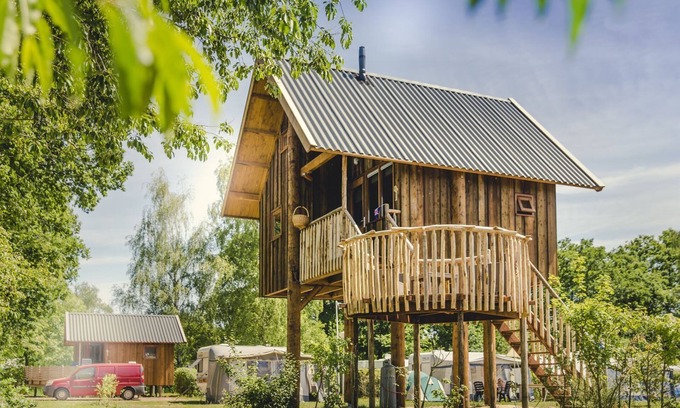 Zuna Cabin | Sleeping at 4 meters height, with beautiful views of the Regge!