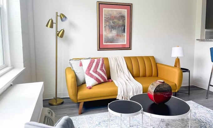 Walnut Hills Apartment | Sleepover: Vivid 1BD/1BA + Gym - Downtown Cincinnati