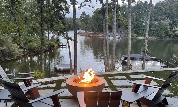 Wedowee House | Sleeps 12. 3 private bedrooms, bunkroom. Sidewalk to dock, no stepsnWater toys