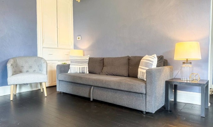 Charleroi House | Sleeps 12! Cozy Charleroi, Near Pittsburgh PA