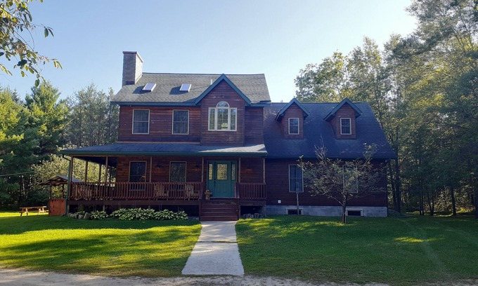 Atlanta Cabin | SLEEPS 16, 7 bedroom 4 baths w/2 game rooms, SXS rentals w/direct trail access