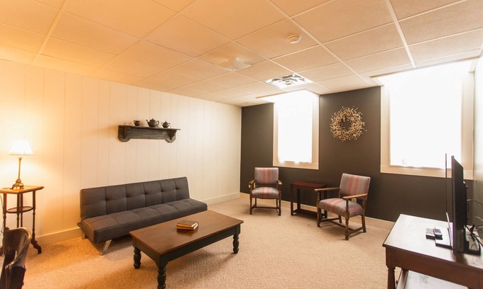 Corry Apartment | Sleeps 4 Fully Equipped Apartment Near Golf Courses