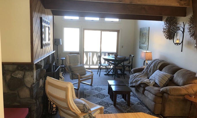 Hunter Condo | Slopeside at Hunter Mountain