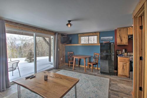 East Burke Apartment | Slopeside Burke Mountain Condo with Fireplace!