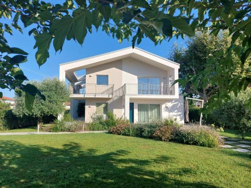 Lido di Camaiore Bed & Breakfast | Slowersilia Bed and Breakfast
