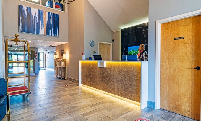 New Minas Hotel | Slumber Inn